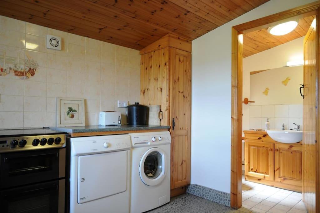 Cottage Skelligs Coast, Ring Of Kerry Cahersiveen Exteriör bild
